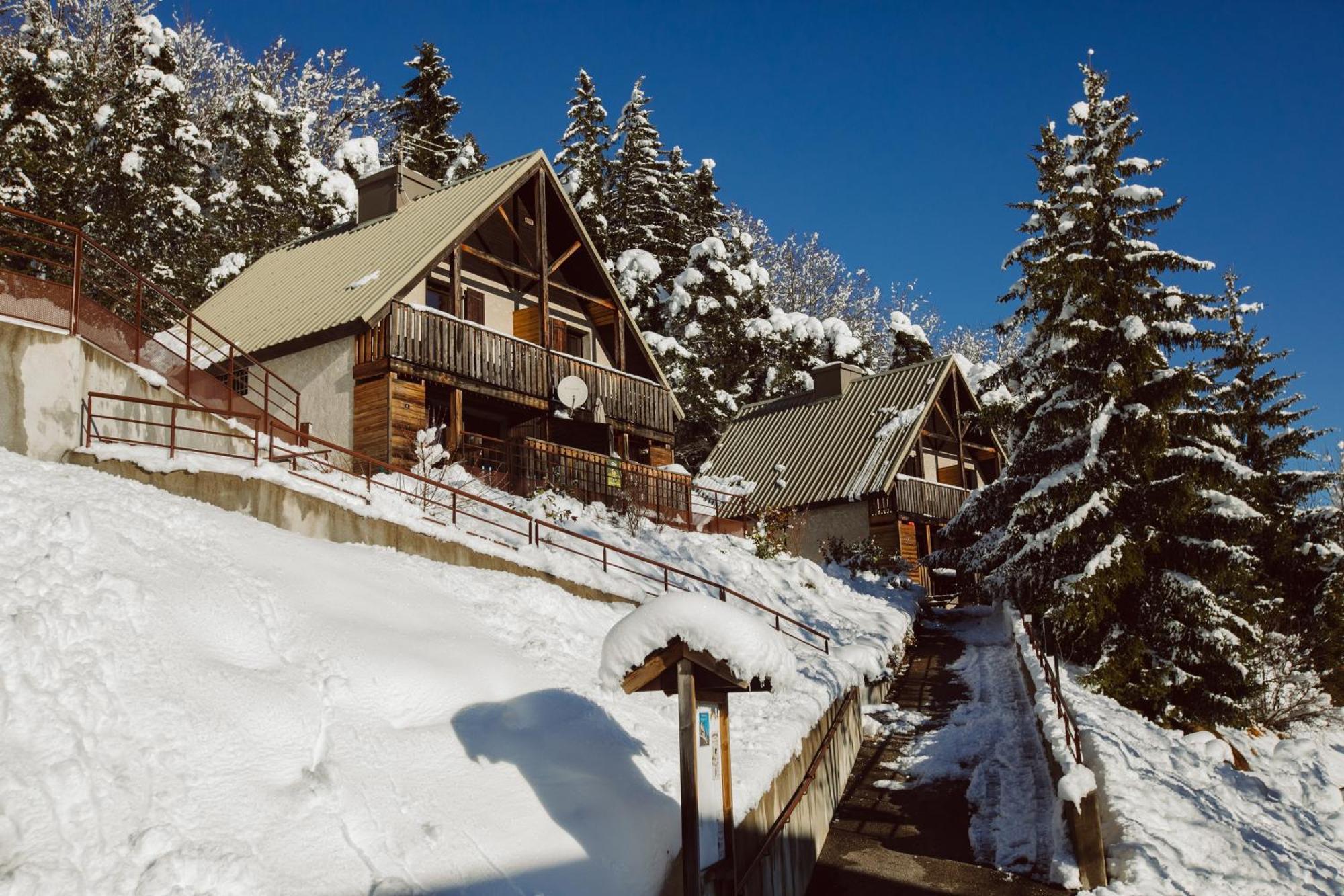 Eterpa Les Chalets De Pre Clos En Vercors Saint-Andeol  Exterior photo